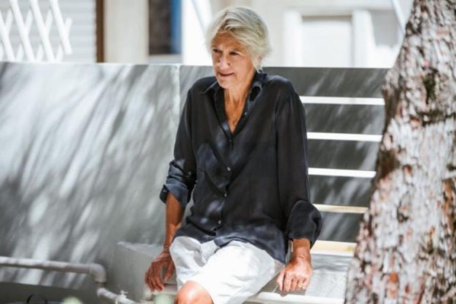 Καίτη Κωνσταντίνου: «Στα δύσκολα προσεύχονται κι αυτοί που δεν πιστεύουν»