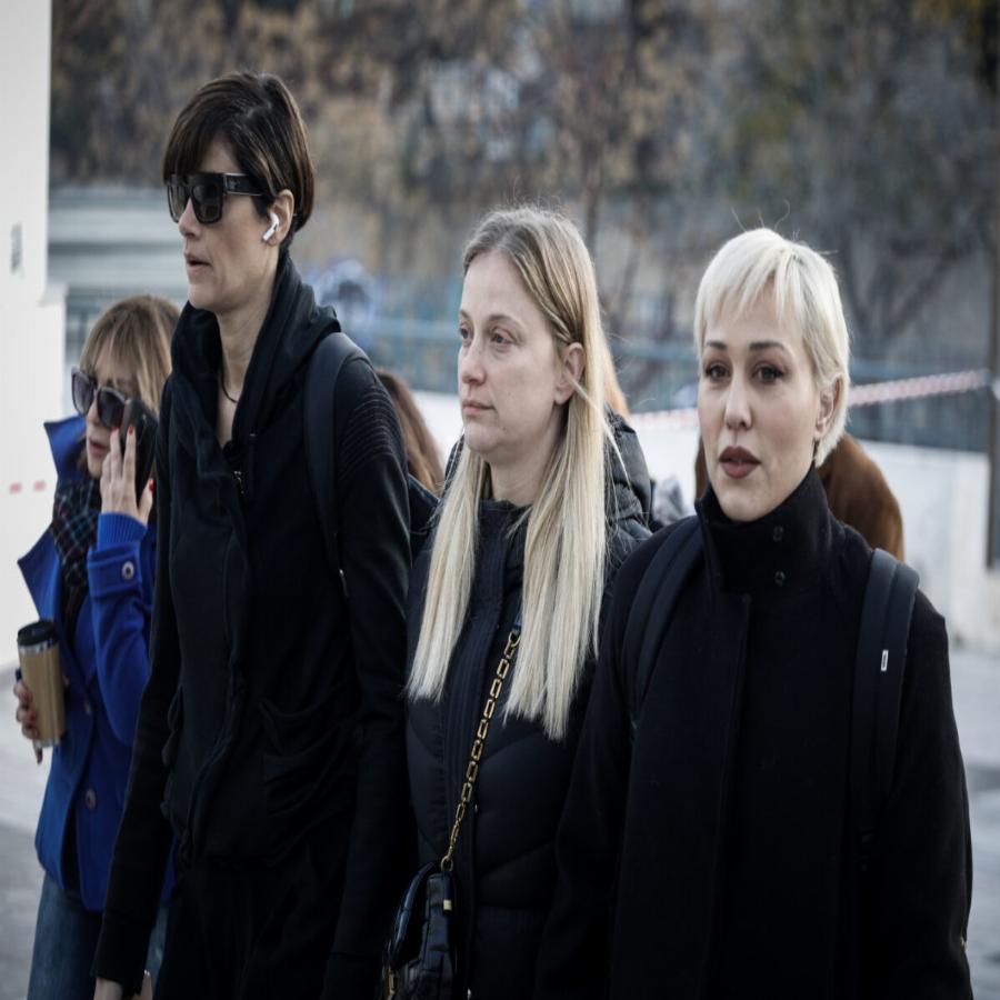 Λύγισε ο Πέτρος Φιλιππίδης στην απολογία του: «Είμαι κατεστραμμένος, σεβόμουν πάντα τις γυναίκες, τις θαυμάζω»