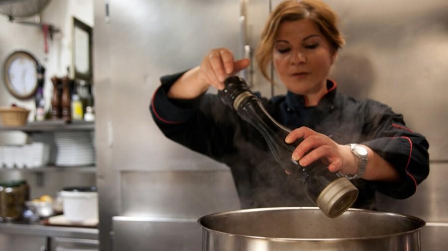 Έγιναν θέαμα οι Γλύξμπουργκ: Αυτό είναι το γνωστό εστιατόριο του Κολωνακίου που πήγαν για φαγητό 4 φορές