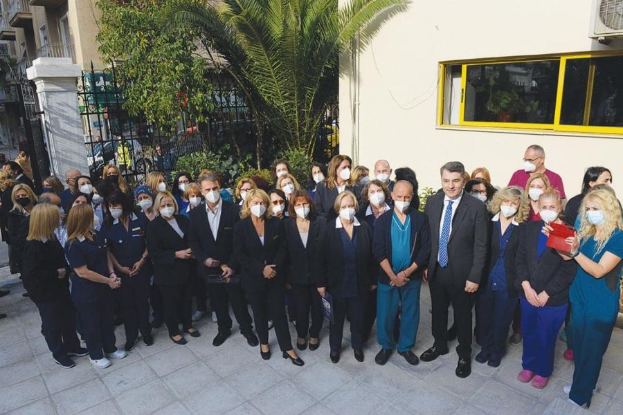 Κλίμα συγκίνησης στον Ευαγγελισμό: Τα δάκρυα του Νικόλα Πατέρα για τη λατρεμένη του Μαρία