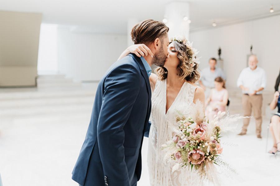 Η εκδίκηση είναι ένα «πιάτο που τρώγεται κρύο»: Γαμπρός διέλυσε τον γάμο- Έπαιξε βίντεο με τη γυναίκα του να τον απατά με τον άντρα της αδερφής της