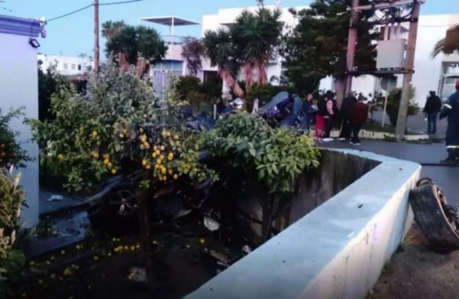 Θρήνος στη Κω: Τραγικό τροχαίο με δύο νεκρούς  και έναν ακόμα να χαροπαλεύει, το αμάξι κατέληξε σε αυλή σπιτιού