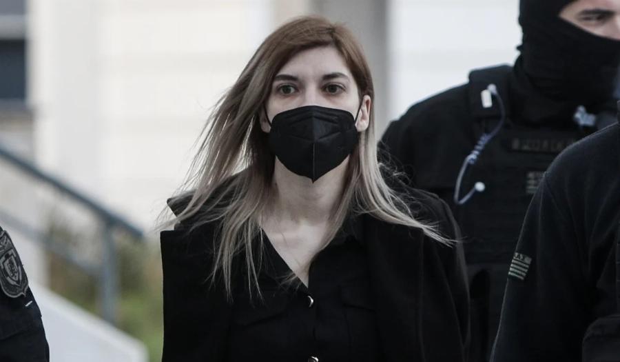 «Ποιος Θεός τιμωρεί έτσι γονείς;»: Στη δημοσιότητα η ανάρτηση της Πισπιρίγκου, 9 ημέρες μετά τον θάνατο της Ίριδας