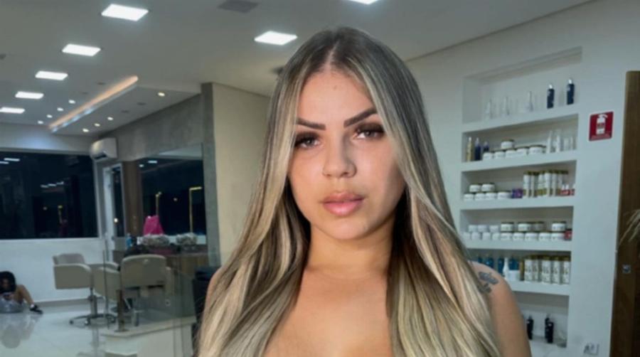 Αποτρόπαια δολοφονία για 27χρονη κοπέλα: Εντοπίστηκε νεκρή στο αμάξι της και λίγο μετά συνελήφθη η κολλητή της και ο οδηγός της