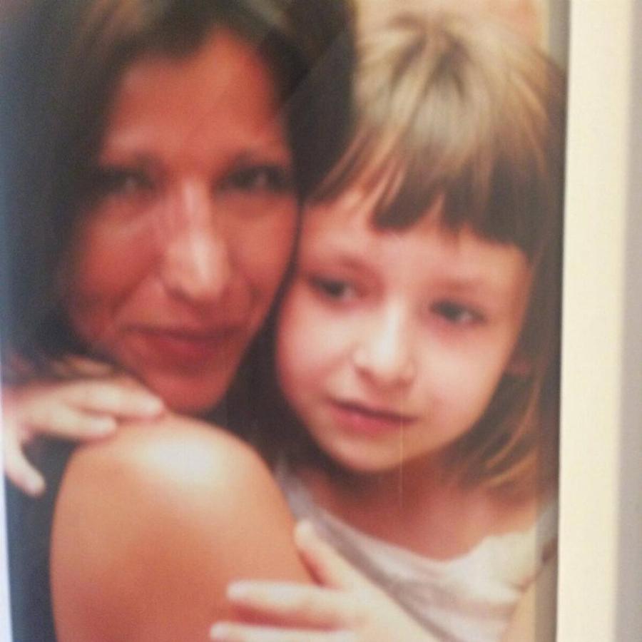 Βαλίσια Γκλέτσου: Η κούκλα κόρη του Απόστολου Γκλέτσου, έκλεισε τα 20 και είναι ίδια με τον πατέρα της