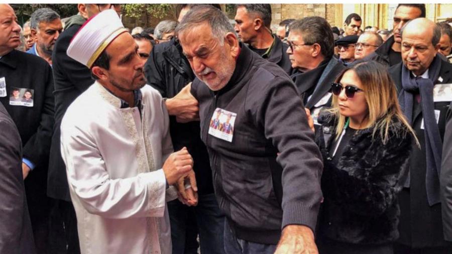 Νεκρά στην Τουρκία με την ομάδα βόλεϊ τα εγγόνια του Κενάν Ακίν που δολοφόνησε τον Σολωμό Σολωμού