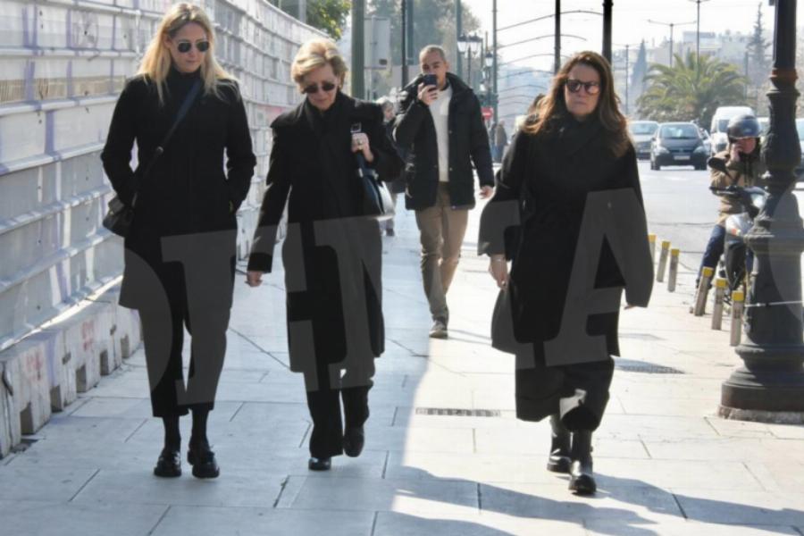 Τέως βασιλιάς Κωνσταντίνος: Τι θα γράφει η μαρμάρινη πλάκα στον τάφο του και η απόφαση της οικογένειας Γλύξμπουργκ