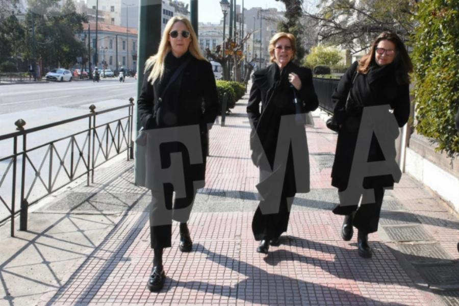 Τέως βασιλιάς Κωνσταντίνος: Τι θα γράφει η μαρμάρινη πλάκα στον τάφο του και η απόφαση της οικογένειας Γλύξμπουργκ