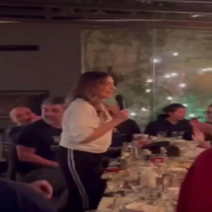 Απόλαυσε γαρίδες και καλαμαράκια στα πόδια του: Νέο σούσουρο με Βανδή – Μπισμπίκη, τους κοιτούσαν όλοι στο μαγαζί