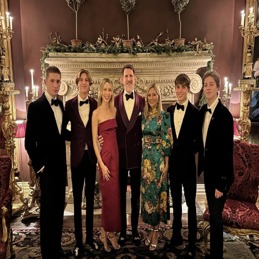 Με ελικοδρόμιο και τεράστια πισίνα: Ένα παλάτι των 15.000.000 ευρώ για τον Παύλο και τη Μαρί Σαντάλ, στις Σπέτσες