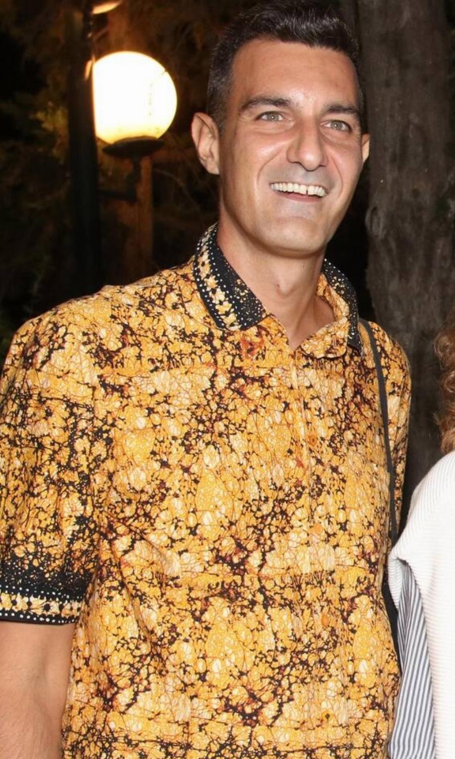 Ψηλός αεροπόρος και ένας κούκλος: Αυτός είναι ο “άγνωστος” γιος του Γιάννη Μποσταντζόγλου, ο Μέντης και η ομοιότητα με τον πατέρα του