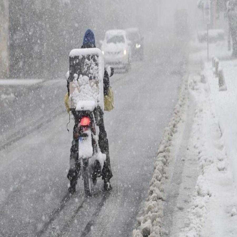 «Τα 10 λεπτά δεν είναι φιλοδώρημα»: Αυτά είναι 10 πράγματα που σκέφτεται ένας ντελιβεράς αλλά δεν μπορεί να τα πει