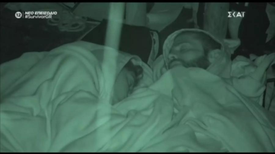 Δεν πήραν χαμπάρι τη κάμερα: Βασάλος και Μαριαλένα βρίσκονται το βράδυ μαζί στο δάσος, το πλάνο με τη κρυφή συνάντηση