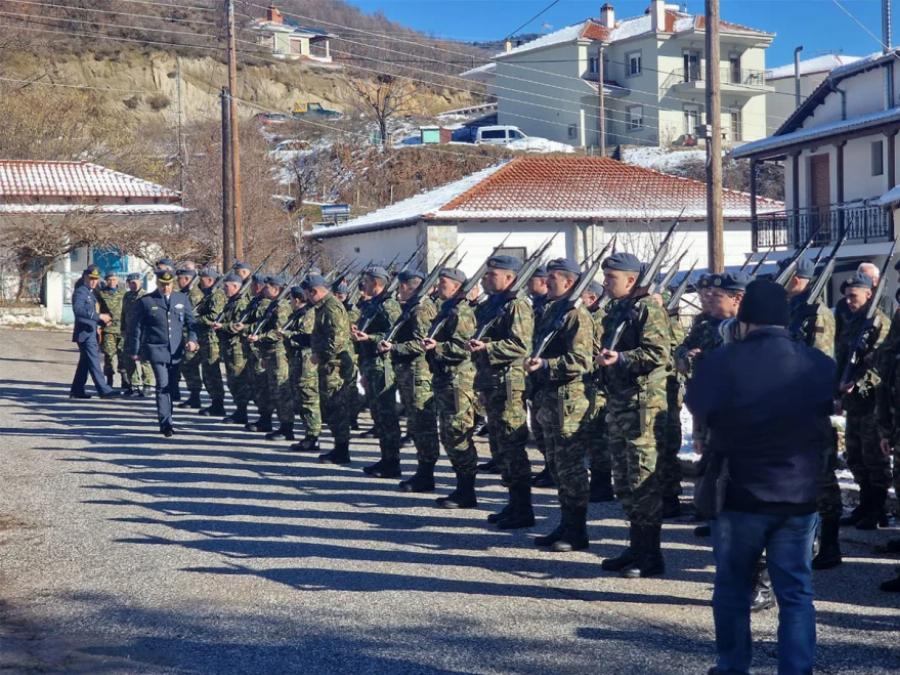 Ανείπωτος θρήνος στη κηδεία του Ευστάθιου Τσιτλακίδη: Κατέρρευσαν οι γονείς και η αρραβωνιαστικιά του