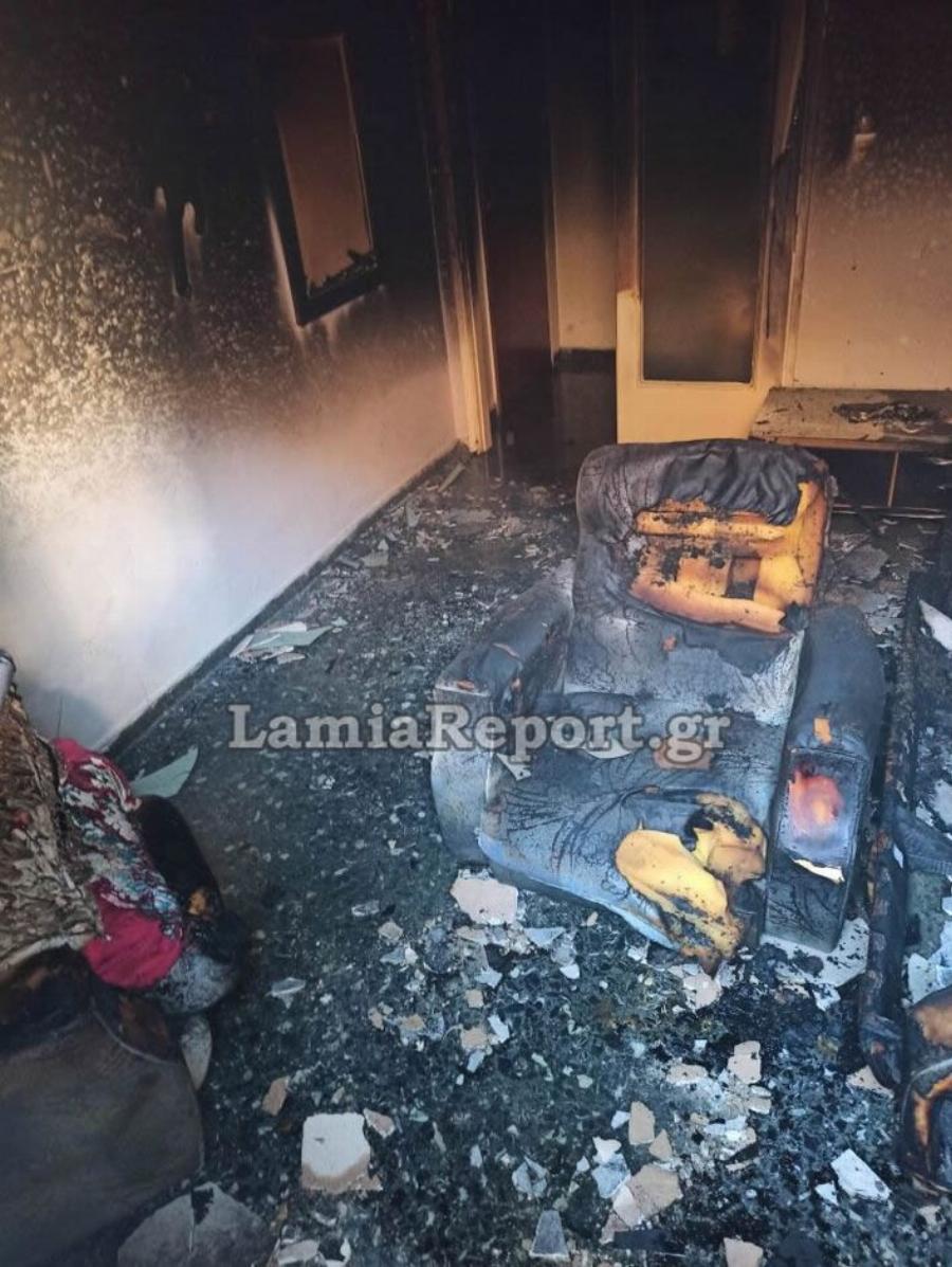 Παρ’ ολίγον τραγωδία στη Λαμία: Ο 22χρονος Διονύσης όρμησε στη φωτιά και έσωσε αγοράκι 1,5 έτους από βέβαιο θάνατο