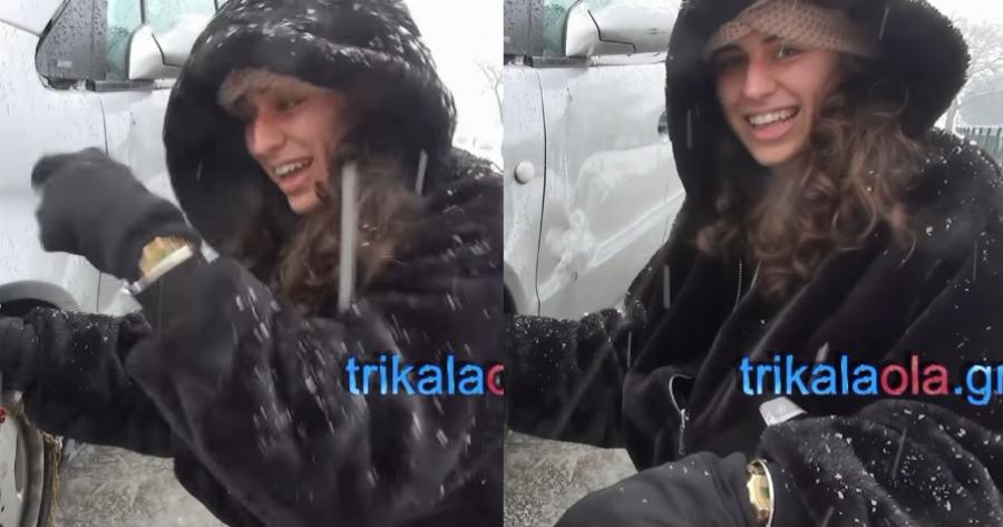 Αλυσίδες στα χιόνια: Η κοπέλα από την Αθήνα που βάζει τα «γυαλιά» σε άνδρες οδηγούς χωρίς καθόλου κόπο