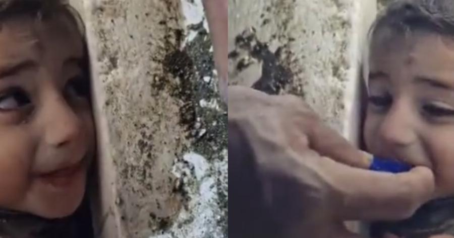 Σπαρακτικές εικόνες στη Τουρκία: Αγοράκι εγκλωβισμένο στα συντρίμμια πίνει νερό από καπάκι μπουκαλιού για να επιζήσει