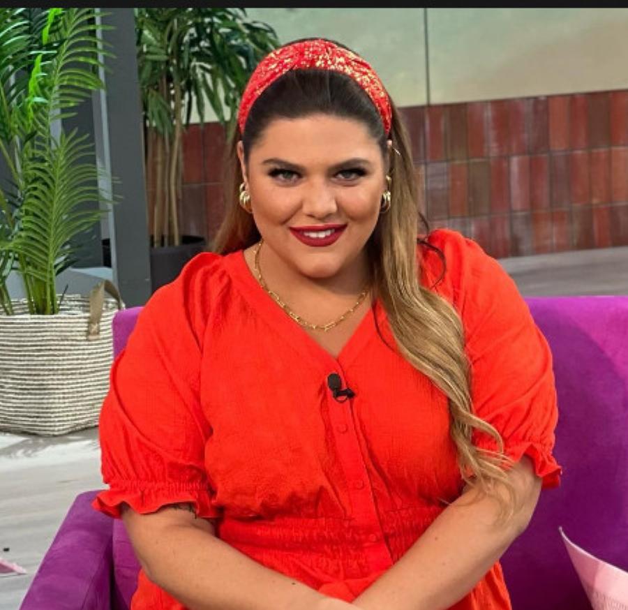 Σε ρυθμούς καρναβαλιού η Δανάη Μπάρκα: Ντύθηκε Sailor Moon και γλέντησε μέχρι το πρωί