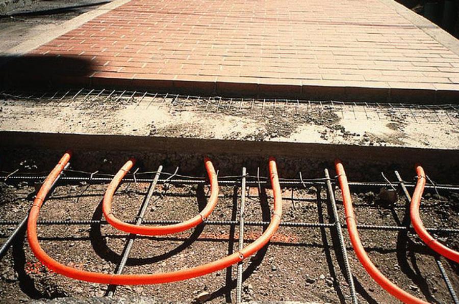 Το έξυπνο σύστημα για τις χιονοπτώσεις: Η Νορβηγία έχει εδώ και χρόνια ενδοδαπέδια θέρμανση στους δρόμους της