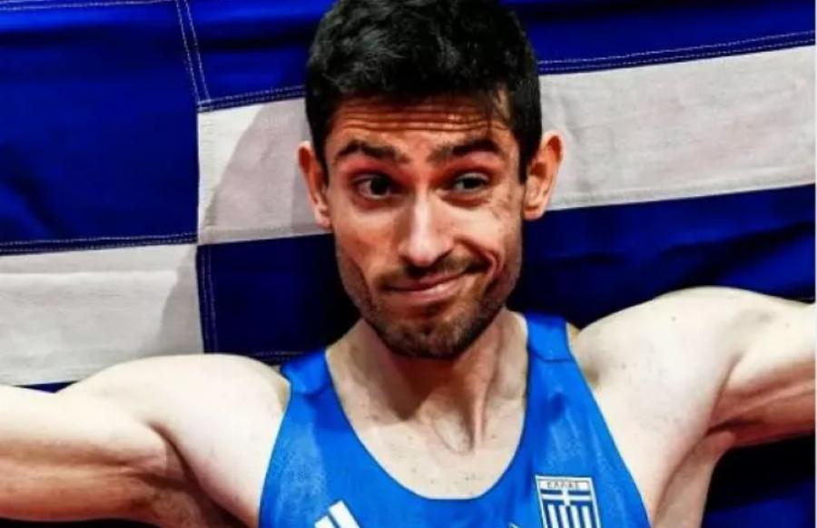 Γνωστός σεφ και ίδιος με τον γιο του: Αυτός είναι ο πατέρας του Μίλτου Τεντόγλου που είναι πάντα δίπλα του