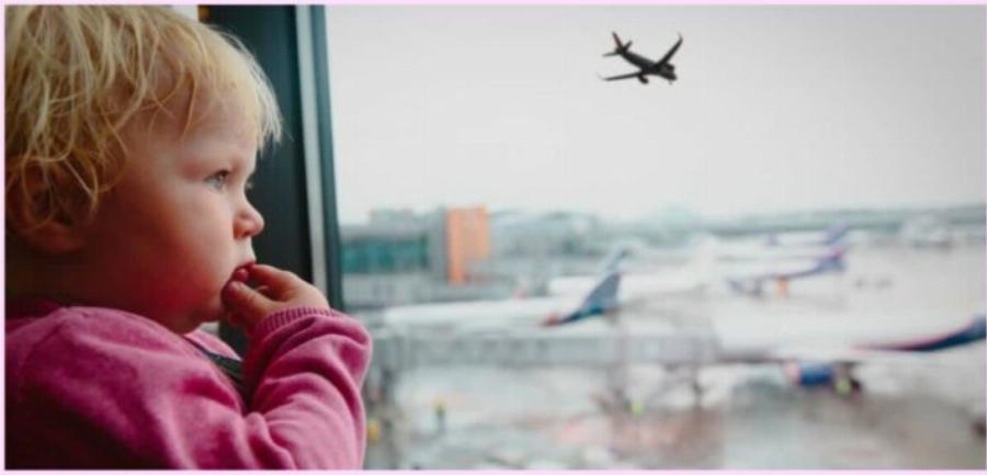 Ασυνείδητοι γονείς: Ανεύθυνο ζευγάρι άφησε το μωρό τους στο check-in, επειδή δεν είχε εισιτήριο και ξεκίνησαν την επιβίβαση στην πτήση