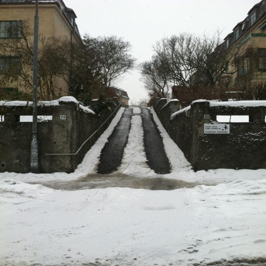 Το έξυπνο σύστημα για τις χιονοπτώσεις: Η Νορβηγία έχει εδώ και χρόνια ενδοδαπέδια θέρμανση στους δρόμους της