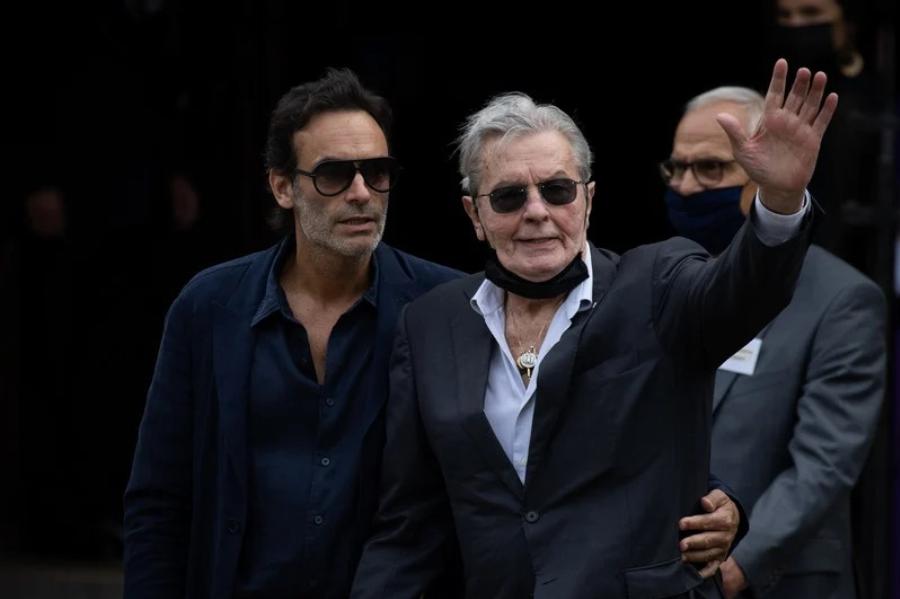 Ο Αλέν Ντελόν αποφάσισε να πεθάνει με ευθανασία: Ο γιος του θα τον βοηθήσει στις τελευταίες του στιγμές