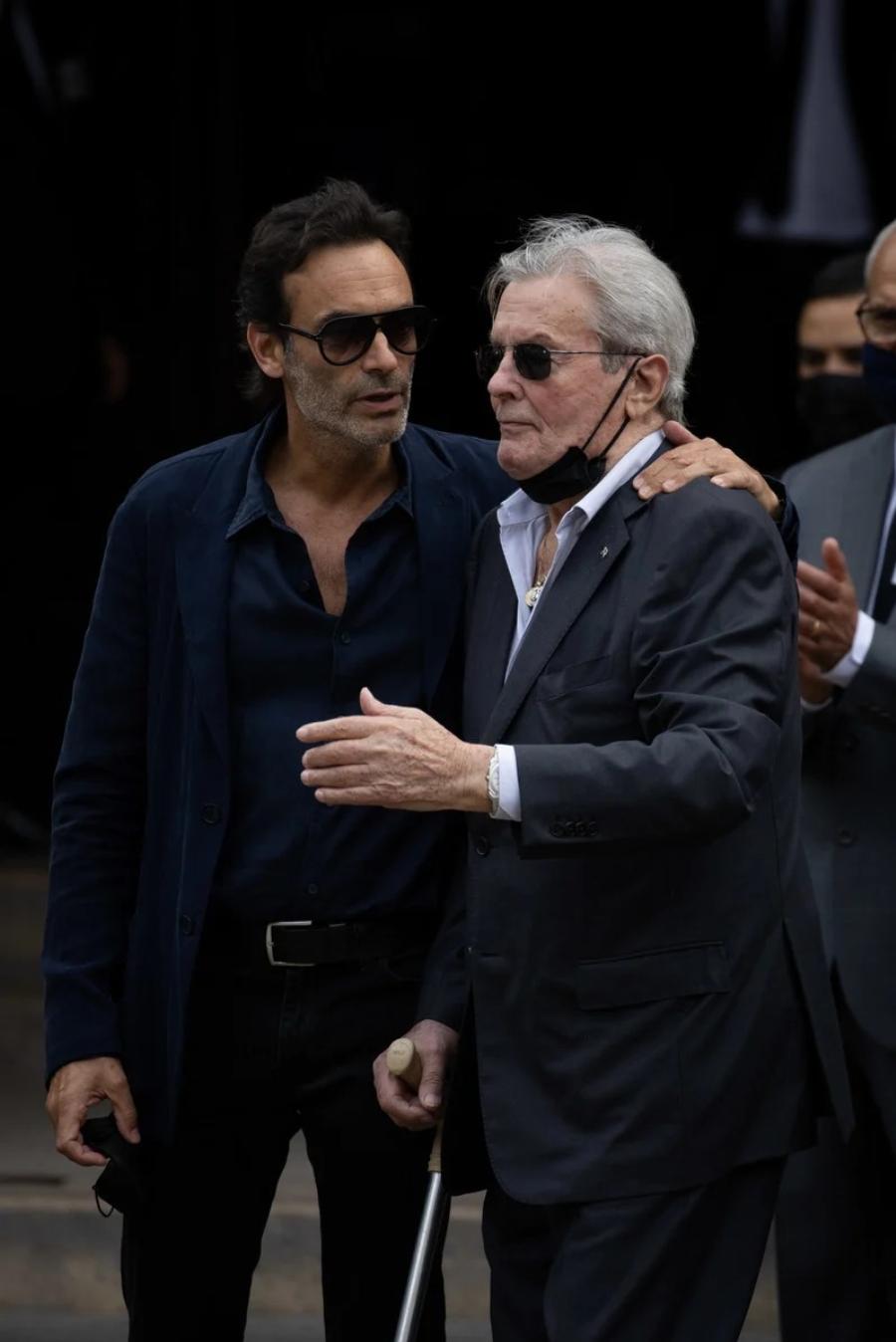 Ο Αλέν Ντελόν αποφάσισε να πεθάνει με ευθανασία: Ο γιος του θα τον βοηθήσει στις τελευταίες του στιγμές