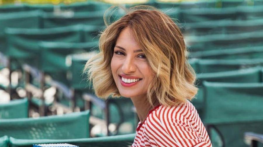 Με μελανιασμένο μάτι η Μαρία Ηλιάκη: «Δεν μεγαλώνω παιδί» λέει για το περιστατικό που συνέβη με την κόρη της