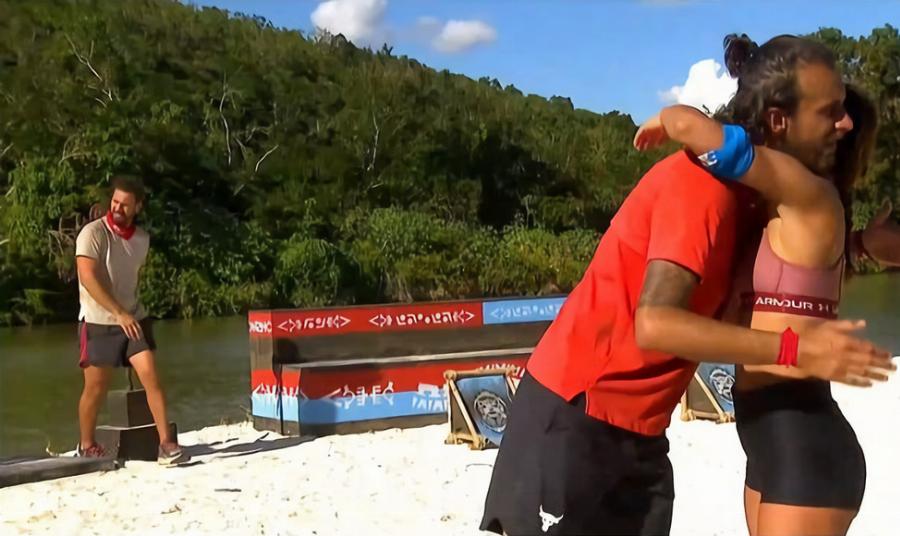 Νέο τατουάζ και γεμάτη καρδούλες: Το μήνυμα της Καρολίνας στον Μάριο και η αντίδραση της Ελευθερίας