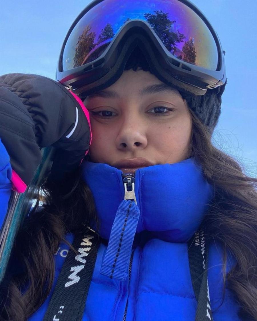 Μοιάζουν σαν δύο σταγόνες νερό: Η 19χρονη κόρη της Πάολα, άλλαξε τελείως τα μαλλιά της και εκτός από φοιτήτρια είναι και Tik Toker