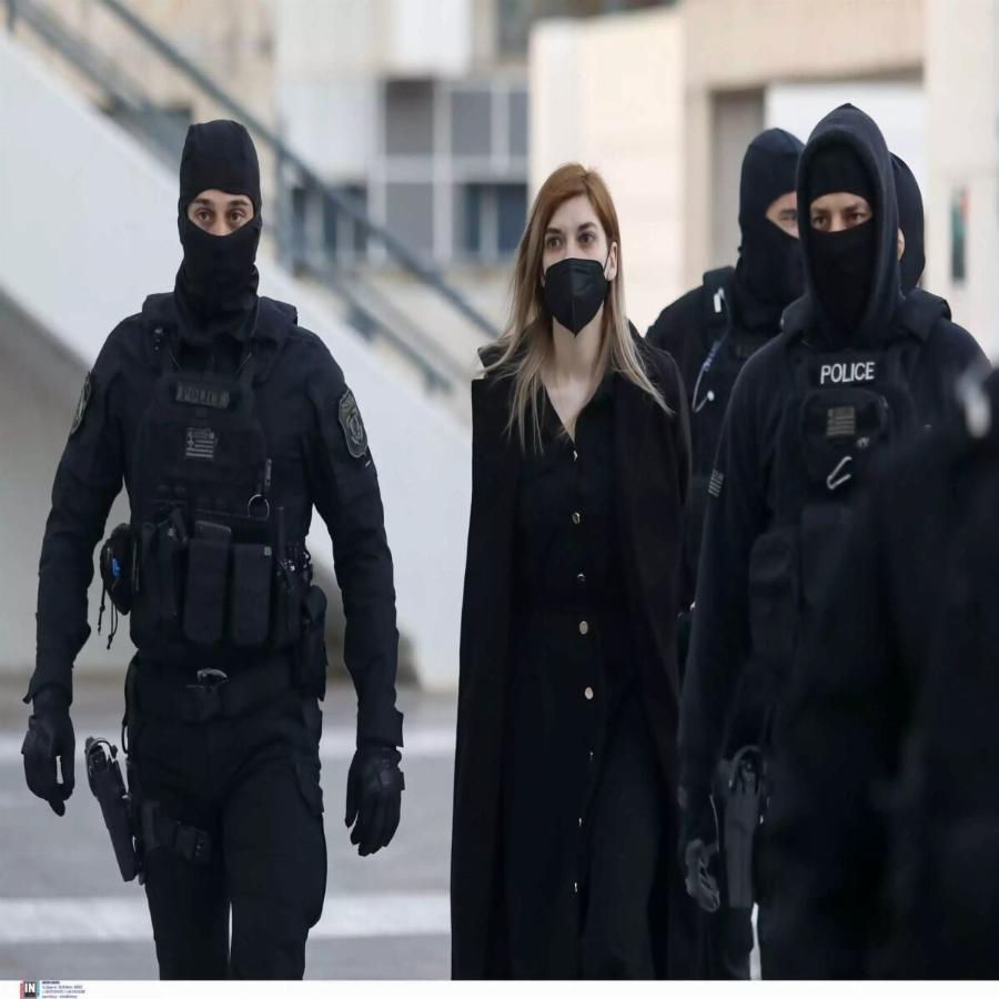 Η Τζωρτζίνα «μιλάει» από ψηλά: Σαφές το κατηγορητήριο που «τελειώνει» τη Ρούλα Πισπιρίγκου