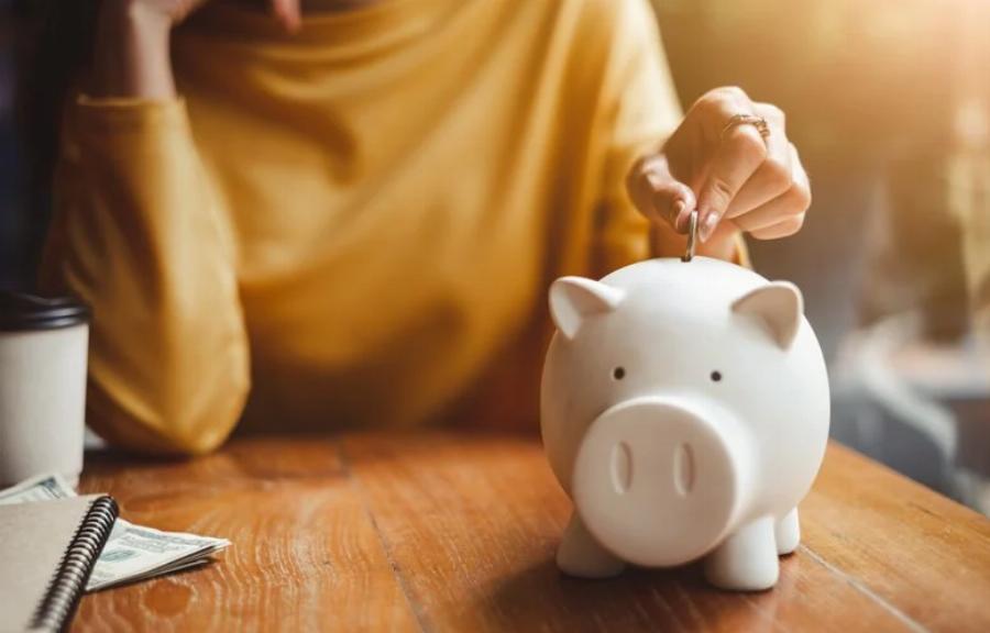 Απίστευτο και όμως αληθινό: Η 24χρονη με 1.500 ευρώ μισθό μάζεψε 75.000 σε τέσσερα χρόνια και αγόρασε δικό της σπίτι