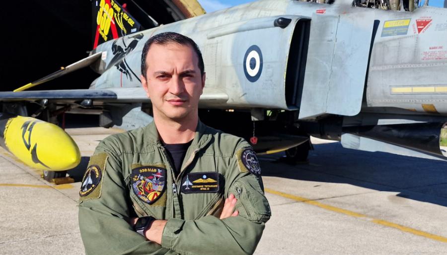 Γαμπρός κηδεύτηκε ο Σμηναγός Τσιτλακίδης: Δραματικές στιγμές στο Νευροκόπι από τις κραυγές της τραγικής μάνας του αδικοχαμένου Ίκαρου