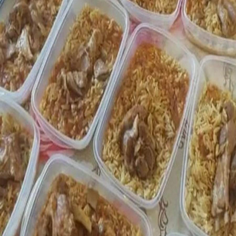 Συγκίνηση στο Αγρίνιο: Έχασε τον γιο της και αντί για μνημόσυνο έψησε κρέας την τσικνοπέμπτη για 150 άπορους ανθρώπους