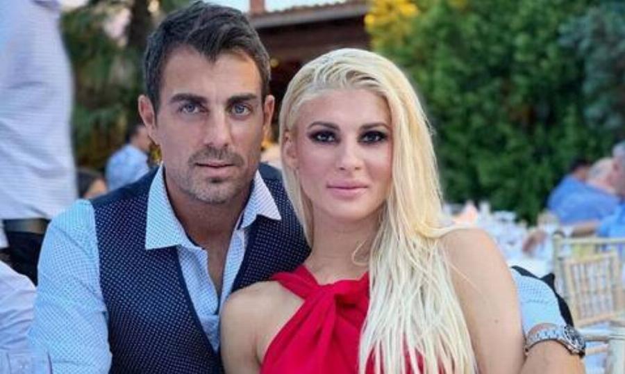 «Παντόφλα» έφαγε ο Στέλιος Χανταμπάκης: Το μήνυμα της συζύγου του, δεν ήταν αυτό που περίμενε