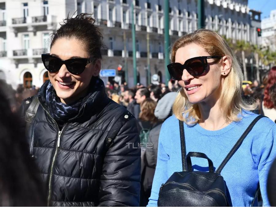 Αναστάτωσε τον γυναικείο πληθυσμό ο Βασίλης Μπισμπίκης: Εικόνες από τη διαμαρτυρία στο Σύνταγμα