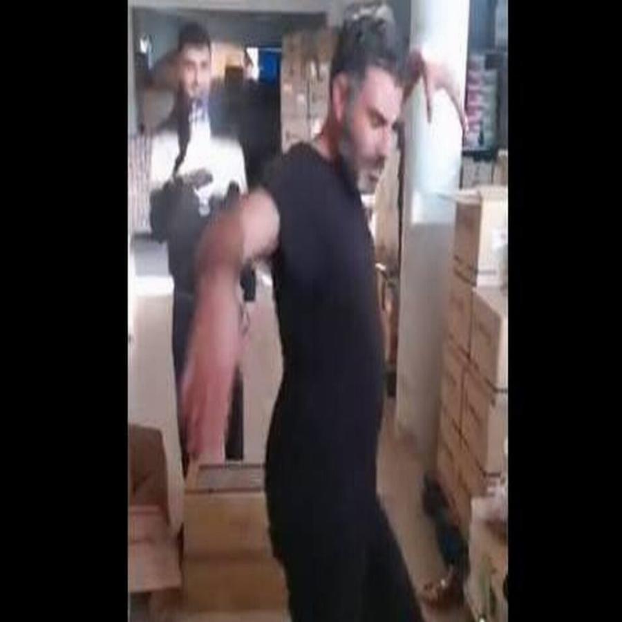 Βανδή – Μπισμπίκης: Χαμός στο Twitter, μιμείται το περίφημο ζεϊμπέκικο και χαρίζει άφθονο γέλιο