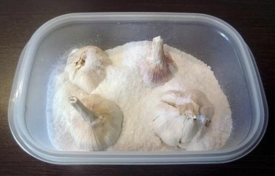 Τα κόλπα της γιαγιάς που θα σας «λύσουν» τα χέρια: 11 έξυπνα κόλπα που κάθε σύγχρονη νοικοκυρά πρέπει να γνωρίζει