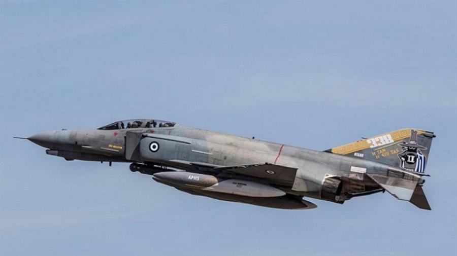 Ρίγη συγκίνησης: Έτσι τίμησαν τους πεσόντες πιλότους του Φάντομ οι «φαντομάδες» στην Ανδραβίδα