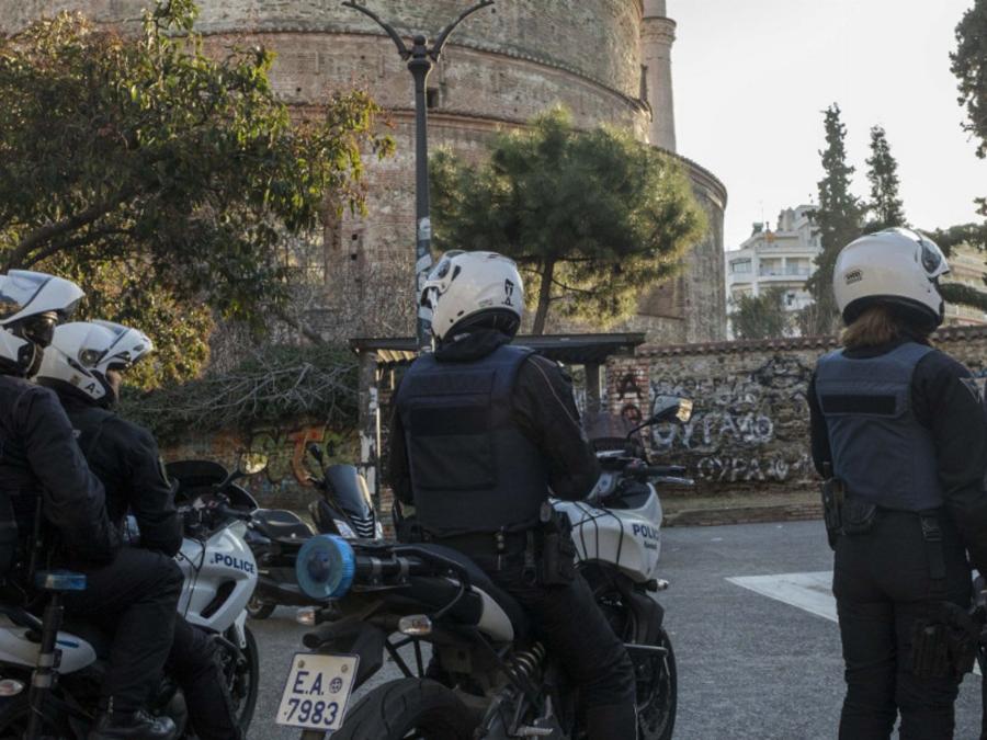 Δεν πίστευαν στα μάτια τους οι αστυνομικοί: Νεκρός άνδρας μέσα σε γνωστό ξενοδοχείο, τον βρήκαν απαγχονισμένο