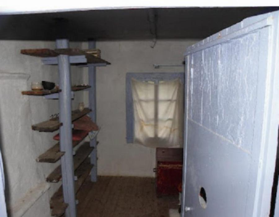 Μικρό, φτωχικό και πλούσιο από τη Θεία Χάρη: Αυτό είναι το κελί του Αγίου Παϊσίου στον Τίμιο Σταυρό