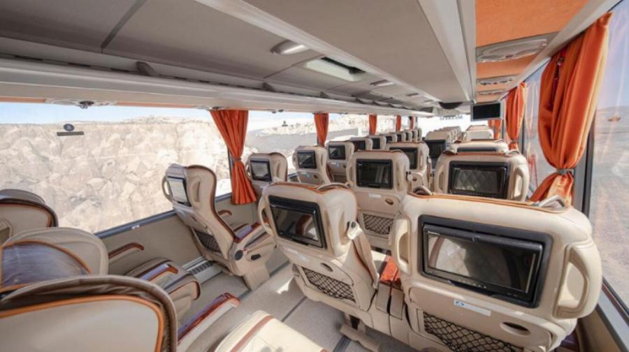 Από την Κωνσταντινούπολη στο Λονδίνο σε 56 ημέρες: Το μεγαλύτερο ταξίδι στον κόσμο με υπερπολυτελές λεωφορείο