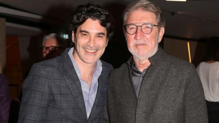 Η γοητεία είναι θέμα DNA: Ο πατέρας του Χριστόφορου Παπακαλιάτη σε μία σπάνια τηλεοπτική συνέντευξη