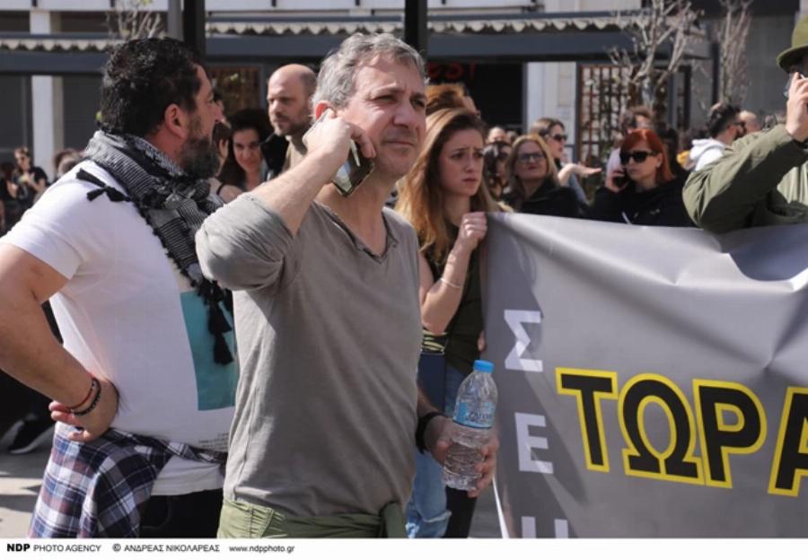 Ο καλλιτεχνικός κόσμος έδωσε το “παρών” για τα Τέμπη: Πολλοί γνωστοί ηθοποιοί και καλλιτέχνες στη συγκέντρωση