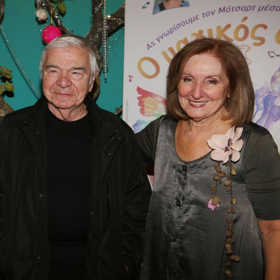 Ο ταλαντούχος σύζυγος της Κάρμεν Ρουγγέρη: Είναι παντρεμένοι και ερωτευμένοι εδώ και 50 χρόνια και λίγοι ξέρουν πως είναι μαζί