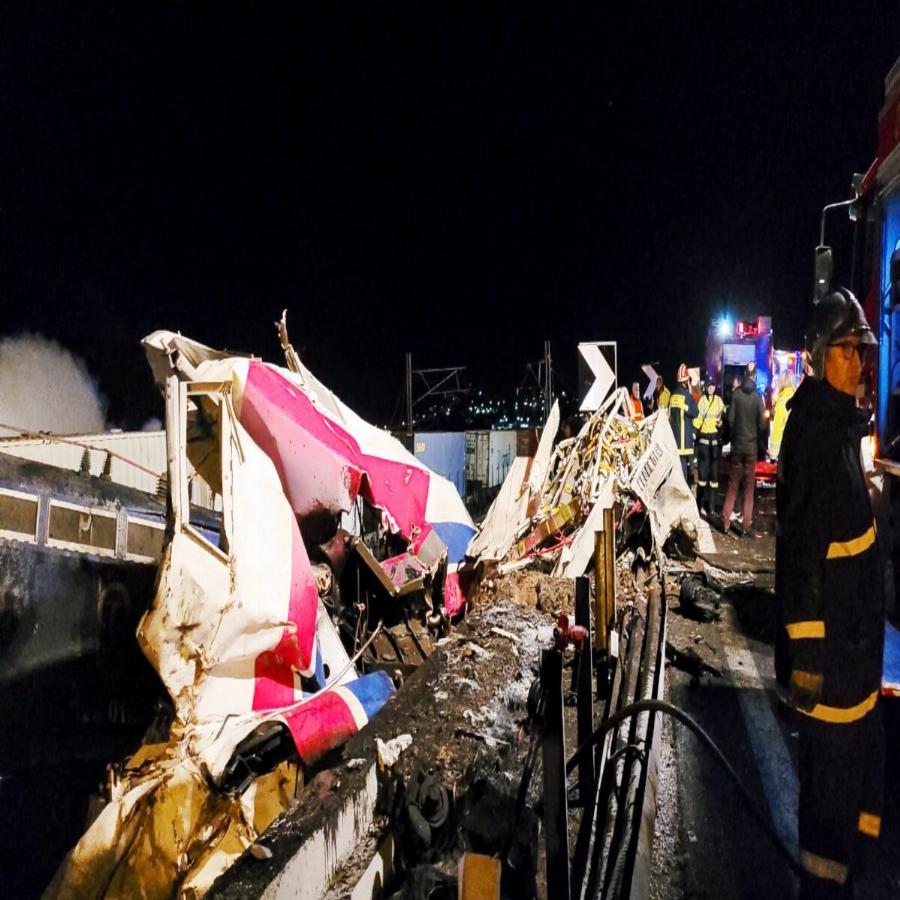 Τραγωδία στα Τέμπη: Ο λόγος που το «βαγόνι 2» έγινε μαζικός τάφος – Η ανατριχιαστική μαρτυρία που δίνει μητέρα παιδιού που επέζησε