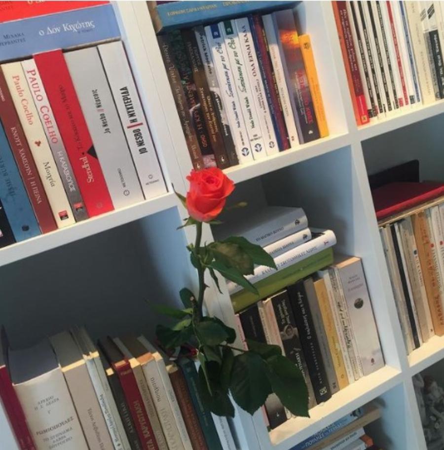 Κήπος, πισίνα και αμέτρητες κιθάρες: Το διώροφο παλάτι της Γαρμπή και του Σχοινά στη Νέα Ερυθραία