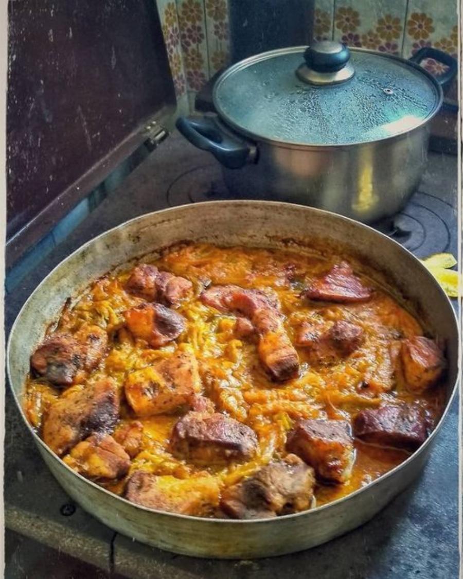 Μία κατσαρόλα και η Ελληνίδα μάνα: Η αληθινή και συγκινητική ιστορία που κρύβει μέσα της όλη την Ελλάδα