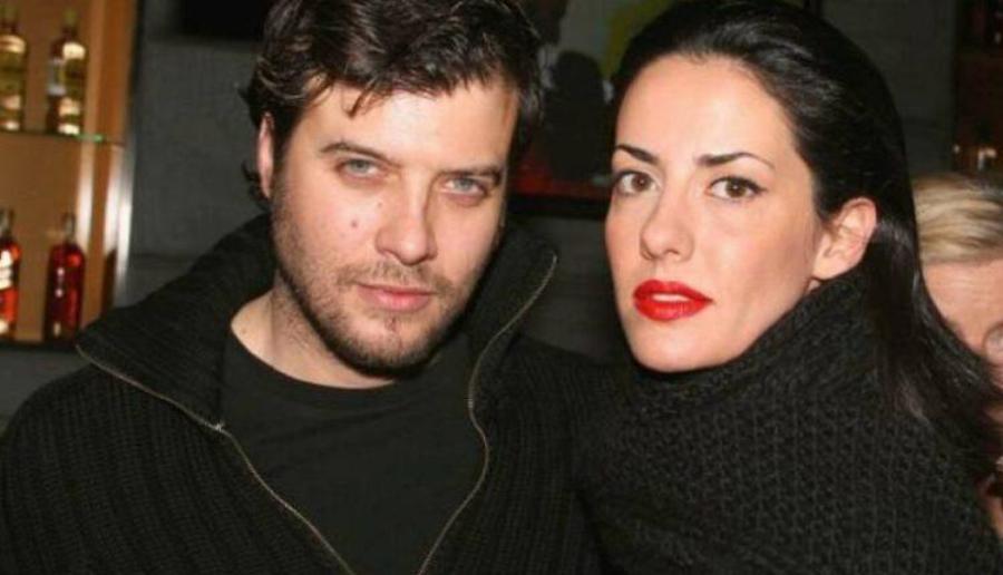 Δίμετρες κούκλες σαν μοντέλα: Ο Λάμπης Λιβιεράτος πήγε για φαγητό με τις 2 κόρες του και όλο το μαγαζί τους κοιτούσε